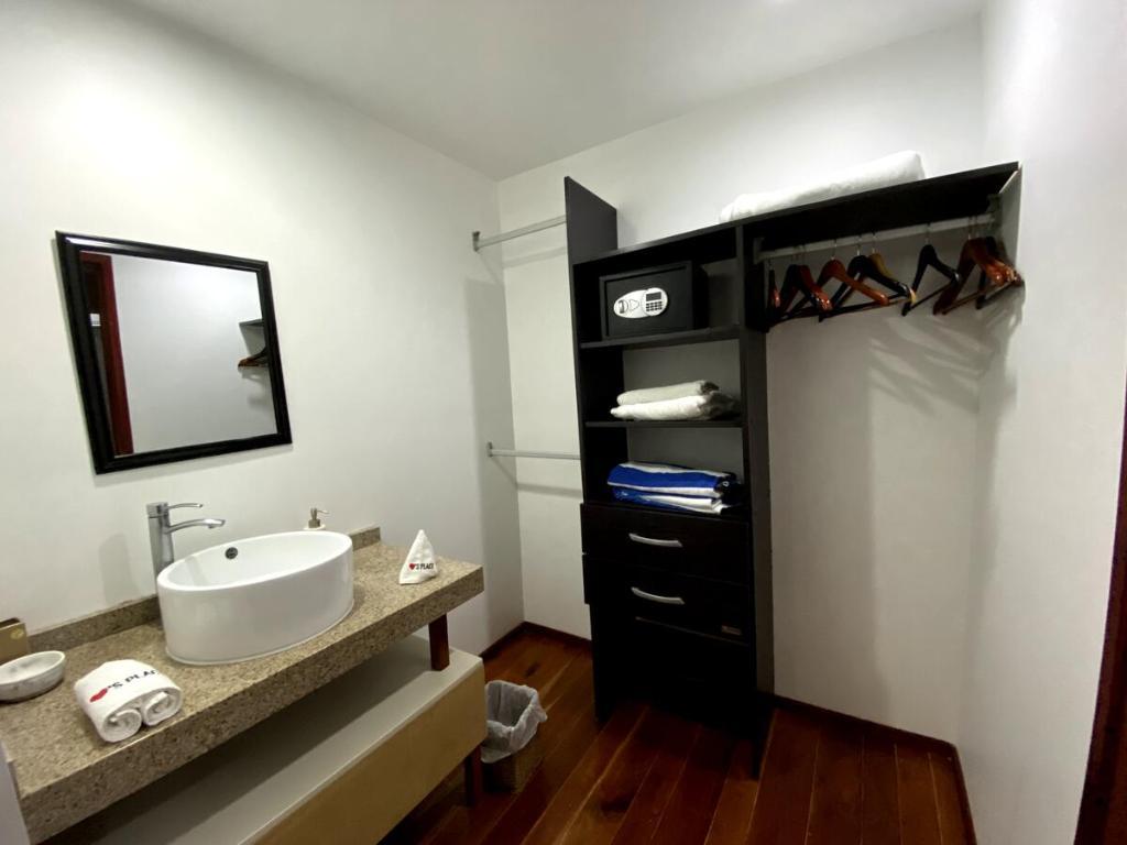 Coras'S Place Bacalar Esterno foto